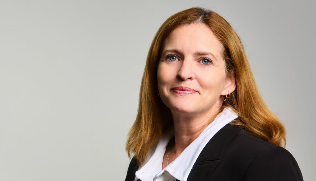 Amy R. Tibble