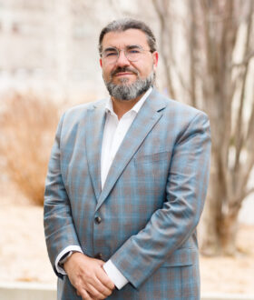 Nadir André